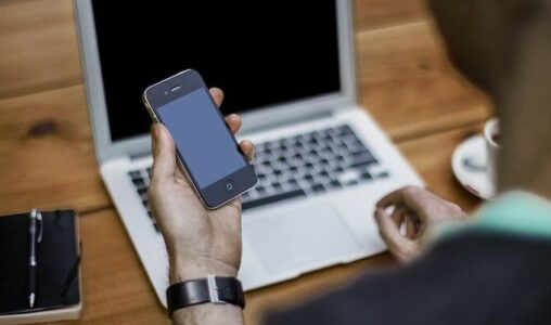 Employees Believe Mobile Devices Play a Key Role In Productivity
